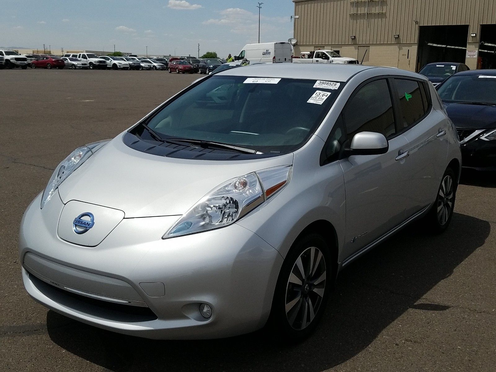 купить Nissan Leaf 2017 авто с пробегом из сша в бишкеке и