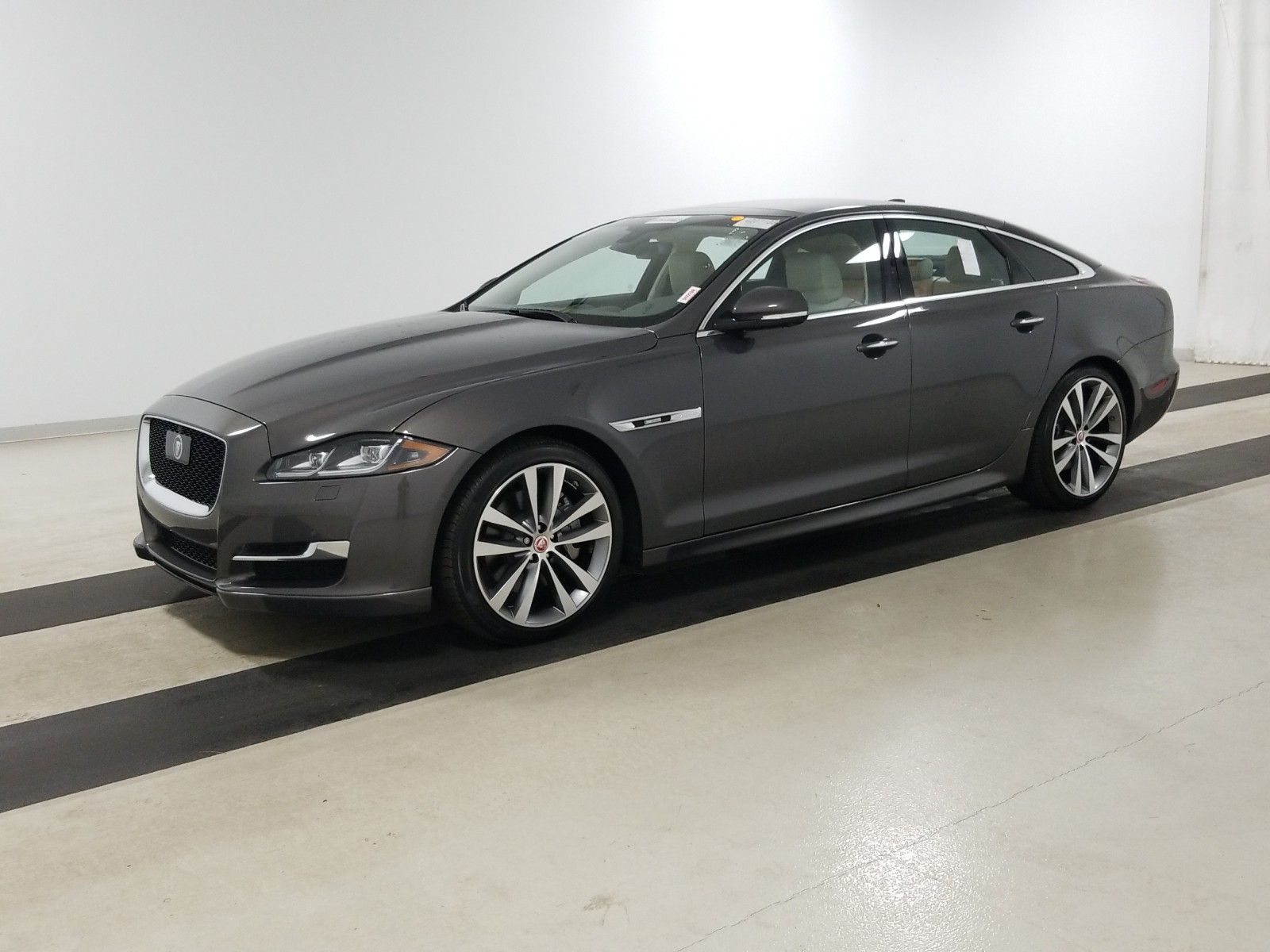 Jaguar XJ R Sport 2016