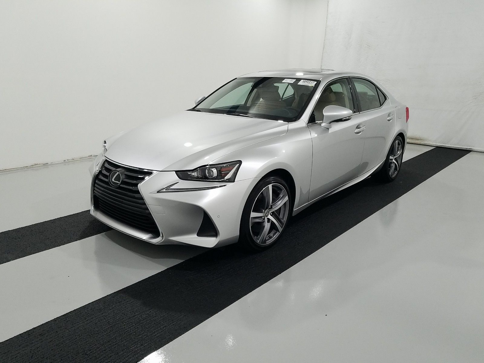 Купить LEXUS IS 2019: Авто с пробегом из США в Бишкеке и Кыргызстане. Бу  авто с авторынков США