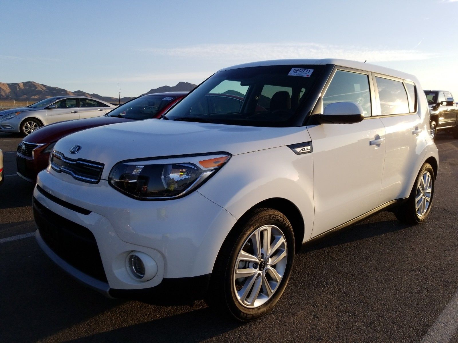 Купить KIA SOUL 2019: Авто с пробегом из США в Бишкеке и Кыргызстане. Бу  авто с авторынков США