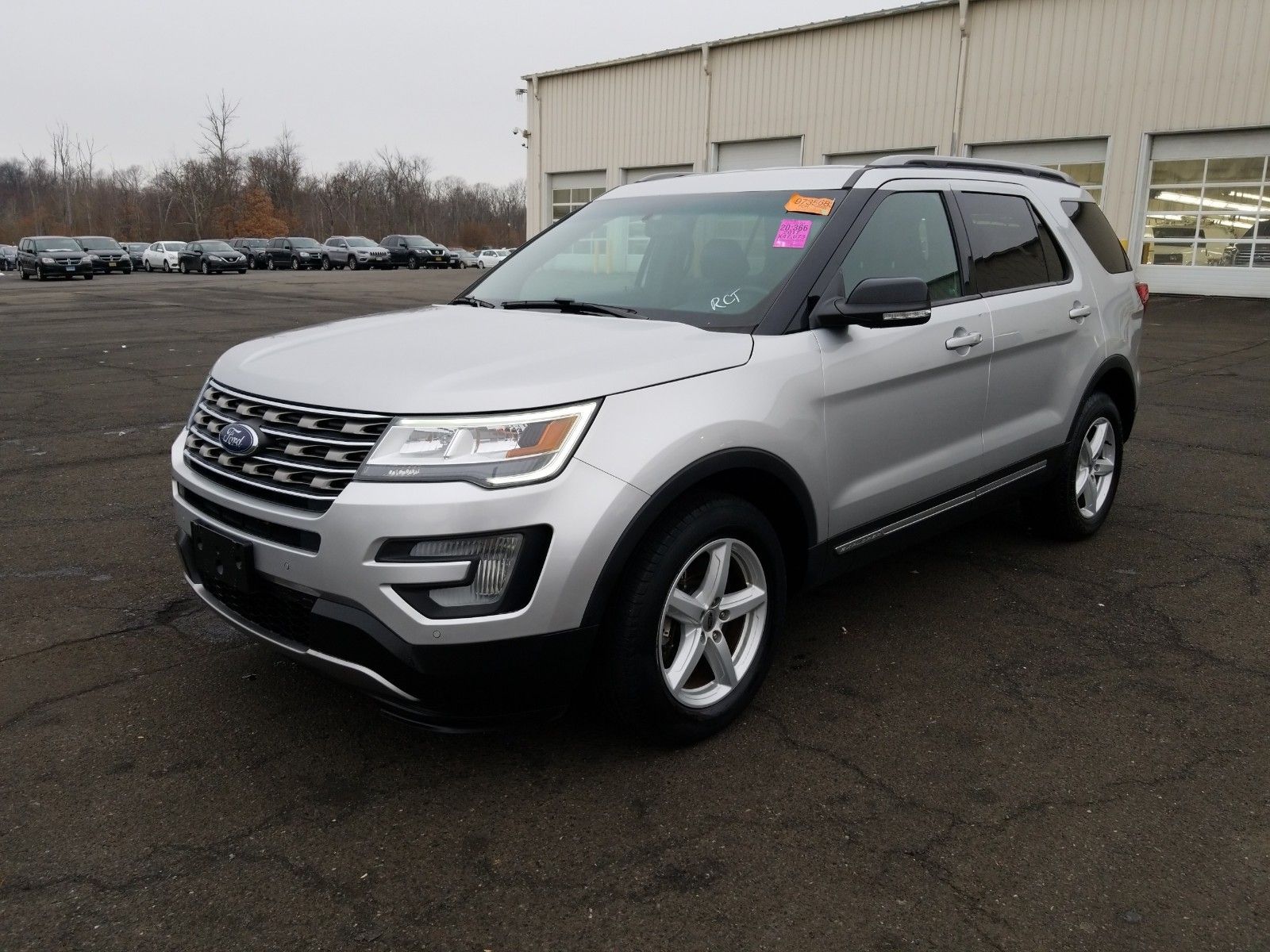 2017 Ford Explorer 3.5. Lot 11935899 Vin 1FM5K8D83HGB75503