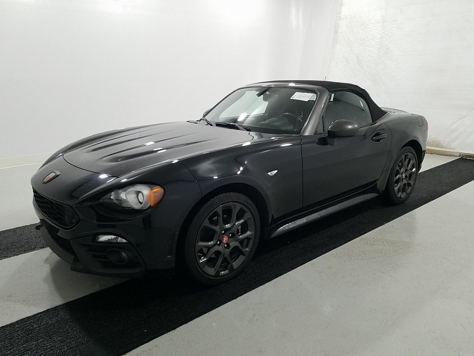 2017 Fiat 124 spider 1.4. Lot 99913755438 Vin JC1NFAEK0H0120328