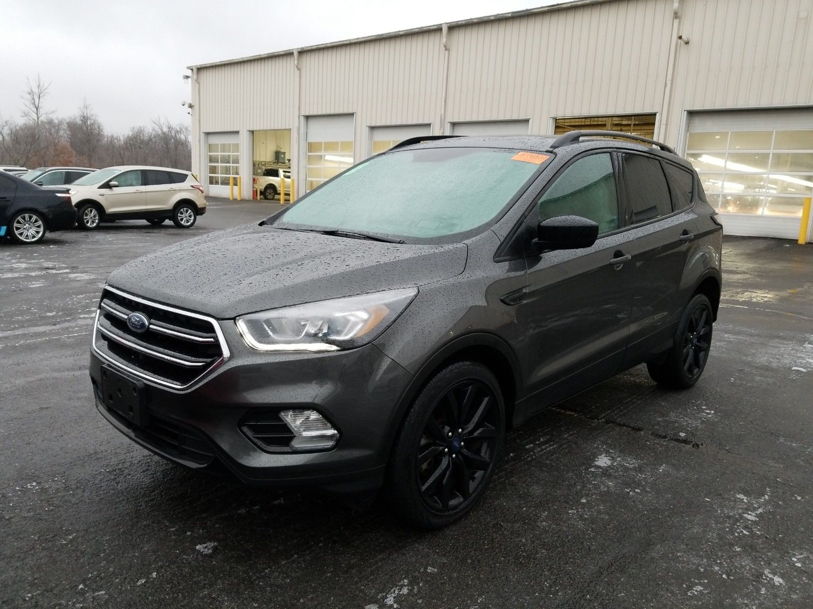 2017 Ford Escape 1.5. Lot 99911943735 Vin 1FMCU9GD8HUE82201