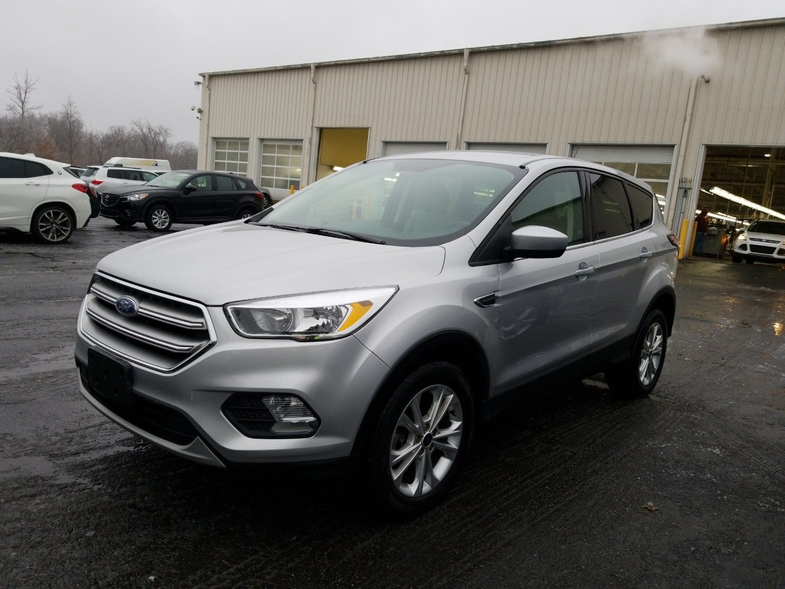 2017 Ford Escape 1.5. Lot 99911943300 Vin 1FMCU9GD5HUC16747