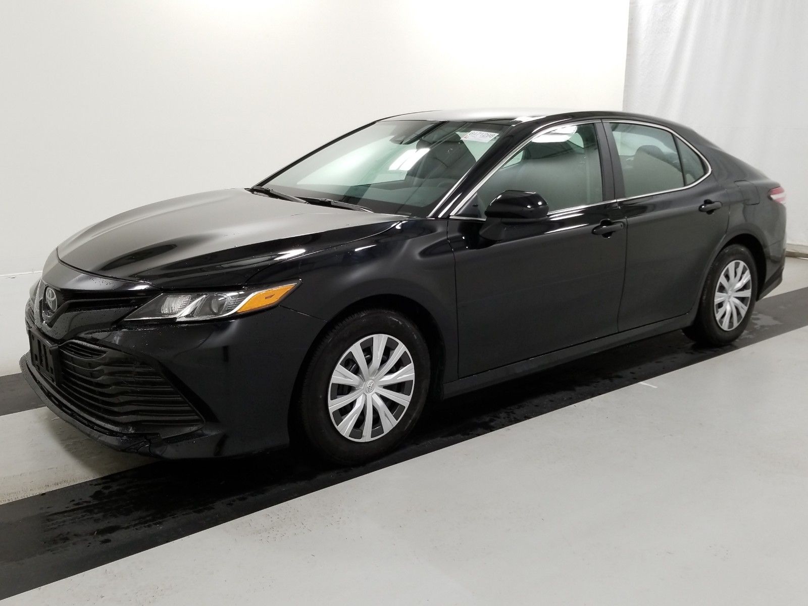 2019 Toyota Camry 2.5. Lot 99921033994 Vin 4T1B11HK6KU688031
