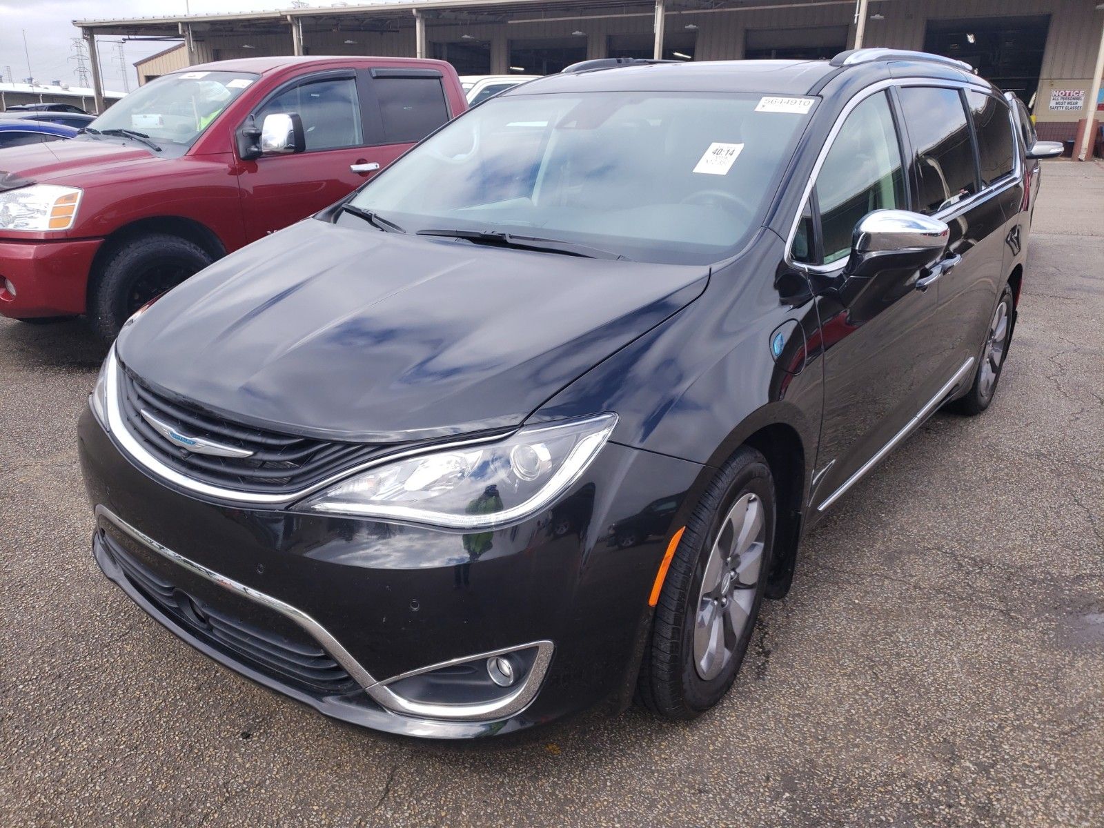 2019 Chrysler Pacifica hybrid 3.6. Lot 99917916408 Vin 2C4RC1N79KR500242