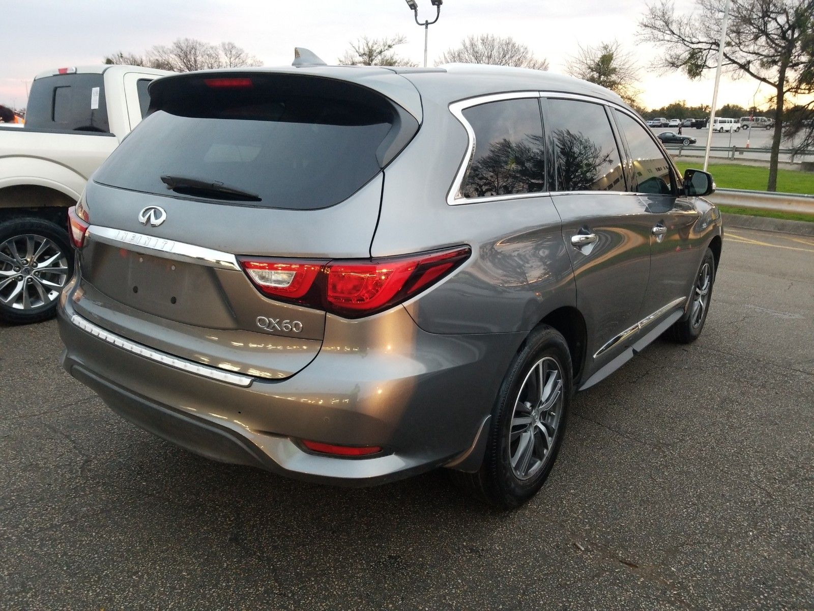 2017 Infiniti Qx60 3.5. Lot 99917937607 Vin 5N1DL0MN3HC549258