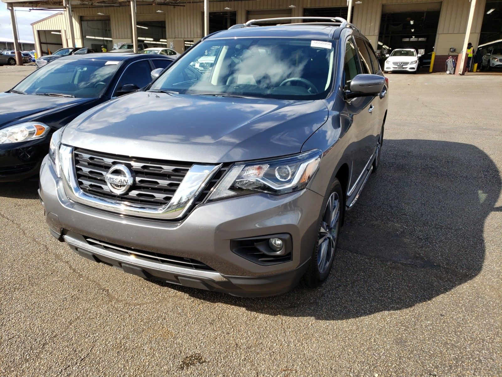 2019 Nissan Pathfinder 3.5. Lot 99917950860 Vin 5N1DR2MN5KC625340