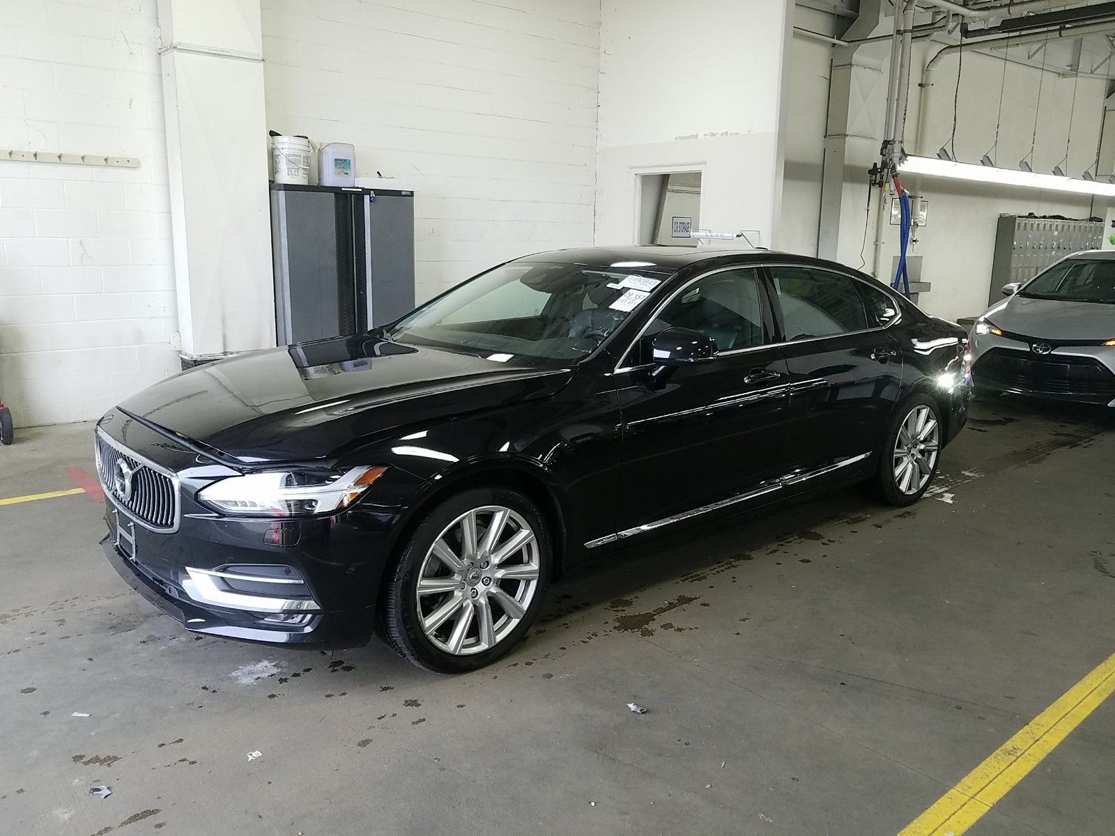 2018 Volvo S90 2.0. Lot 99921075478 Vin LVY992ML9JP005678