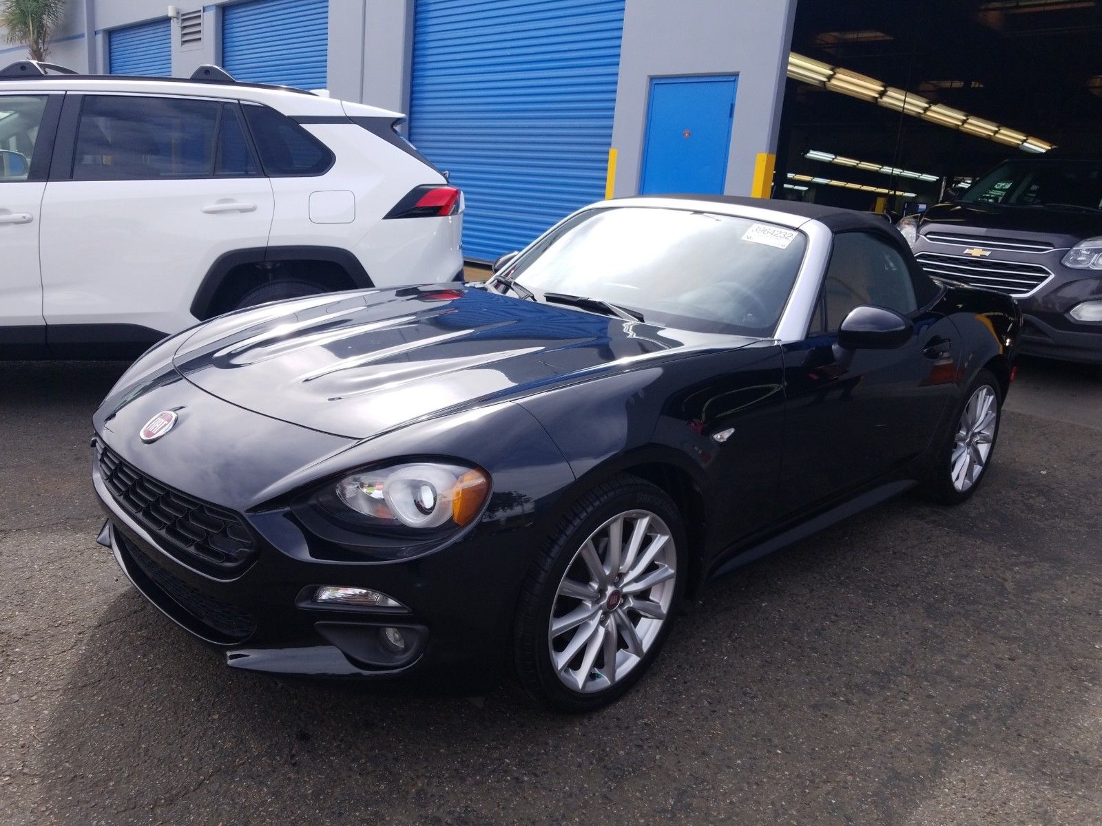 2017 Fiat 124 spider 1.4. Lot 99914076914 Vin JC1NFAEK5H0104660