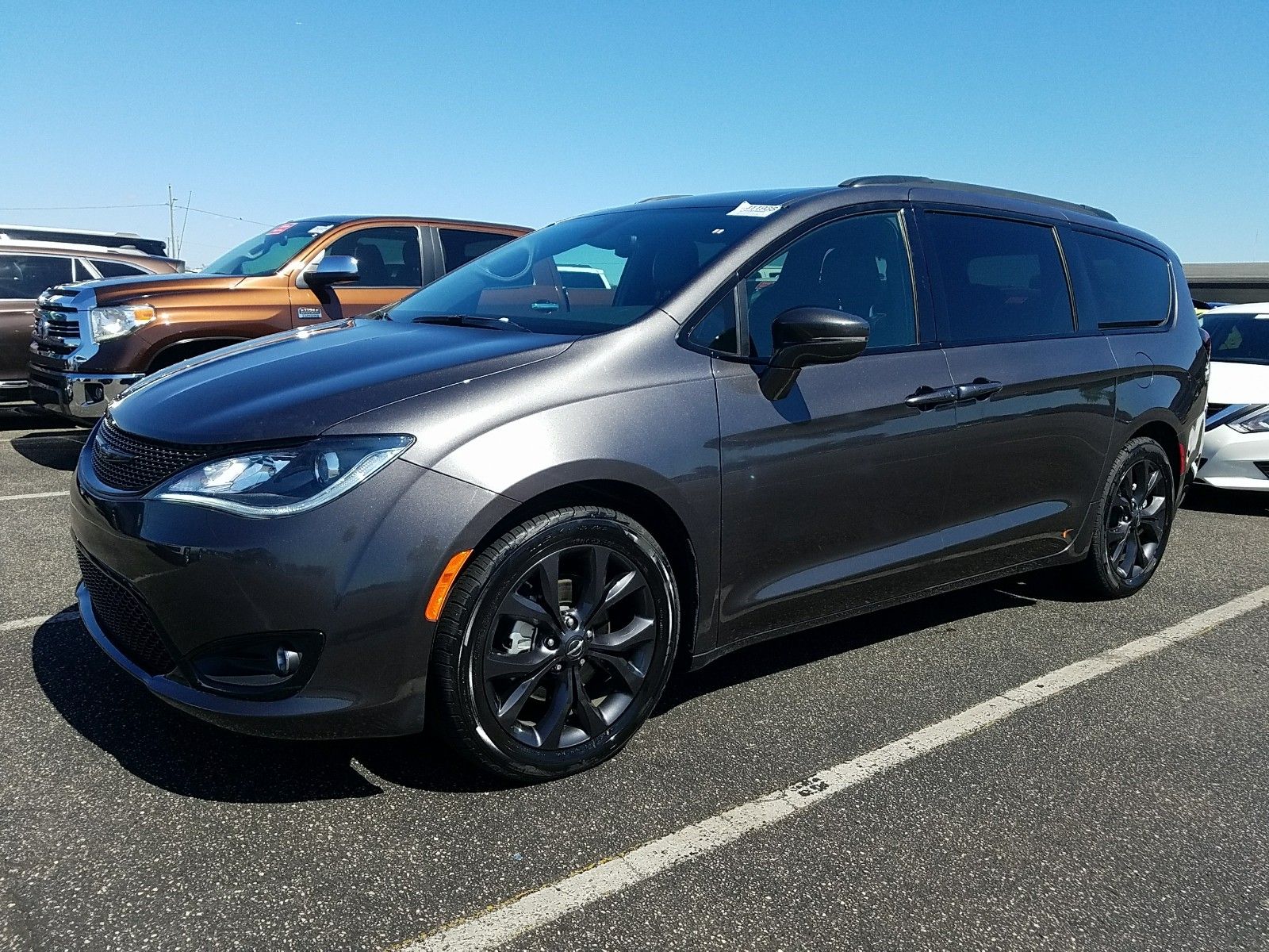 pacifica 2019 limited