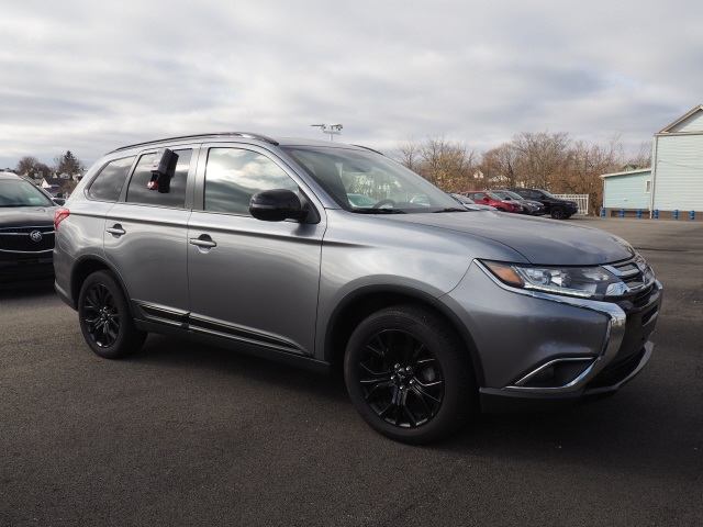 2018 Mitsubishi Outlander . Lot 999186797969 Vin JA4AZ3A38JZ047479