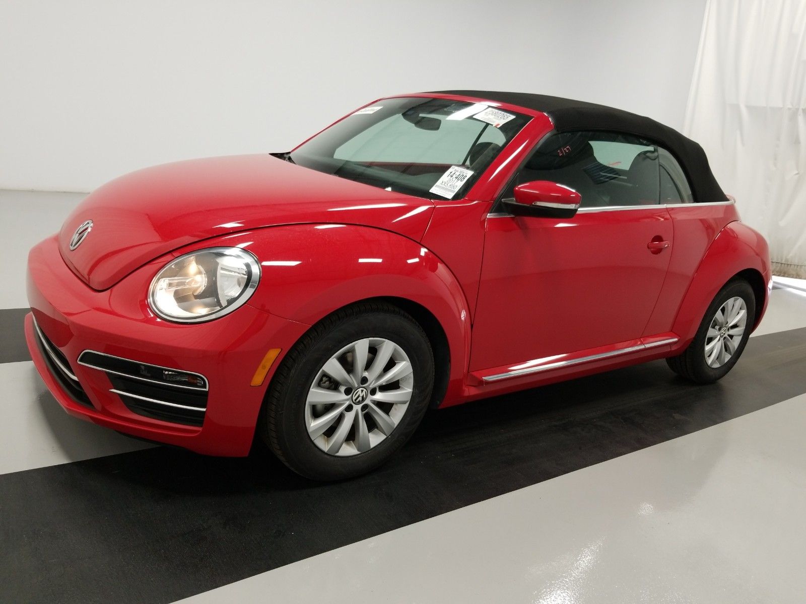 2017 Volkswagen Beetle 1.8. Lot 99913852574 Vin 3VW517ATXHM800797