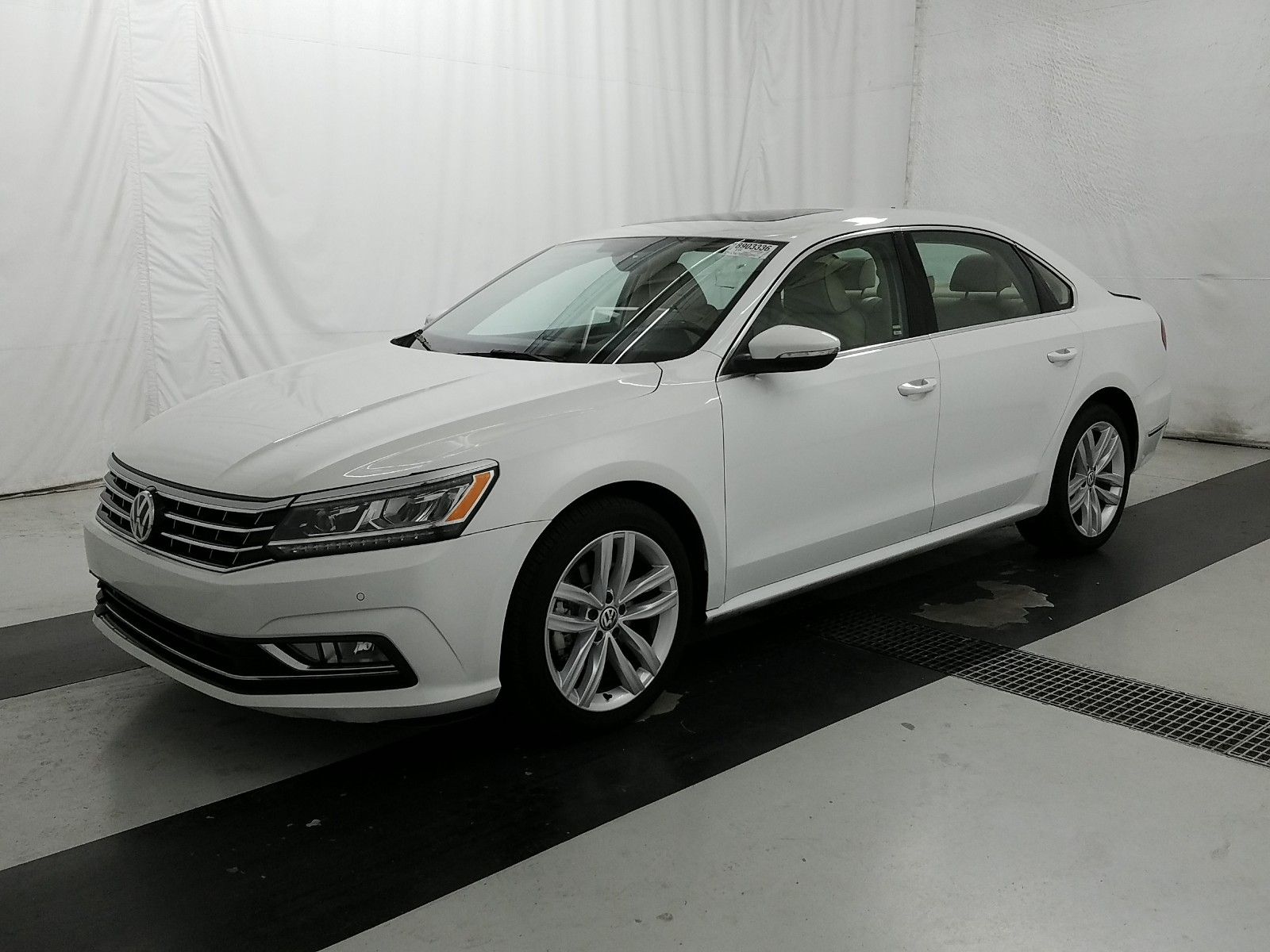 2018 Volkswagen Passat 2.0. Lot 99913320453 Vin 1VWBA7A39JC012782