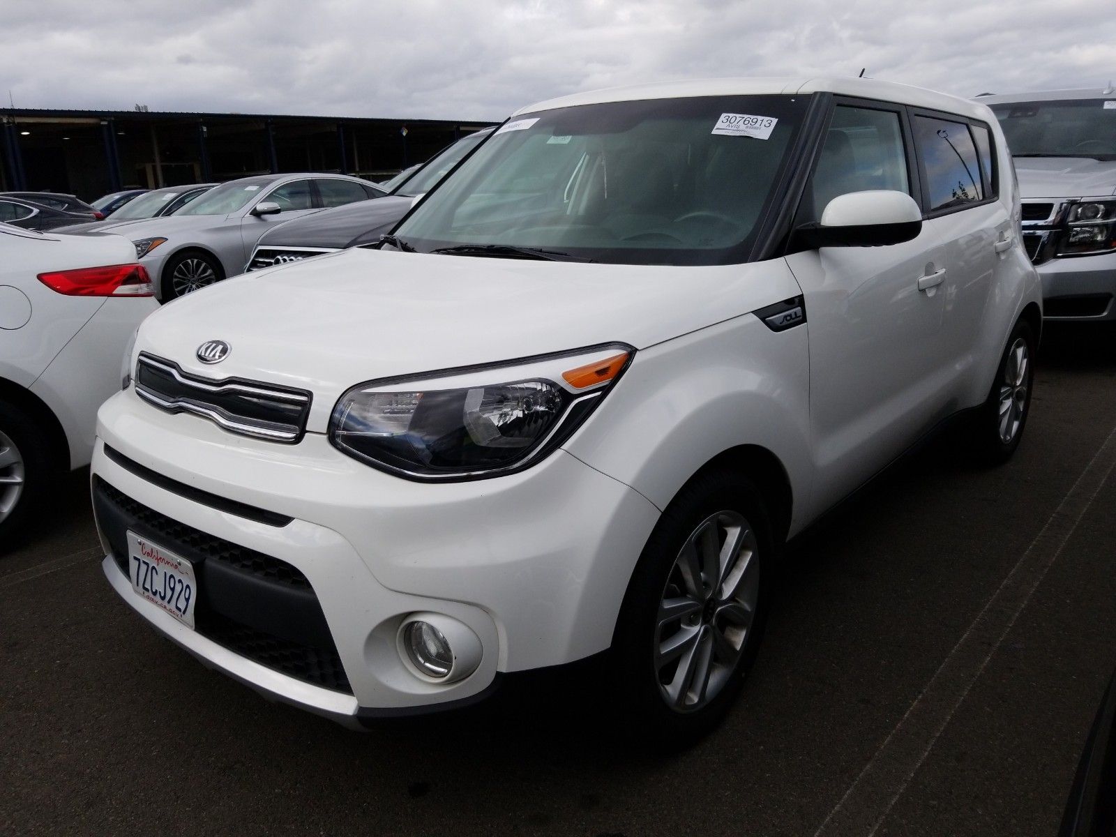 Купить KIA SOUL 2018: Авто с пробегом из США в Бишкеке и Кыргызстане. Бу  авто с авторынков США