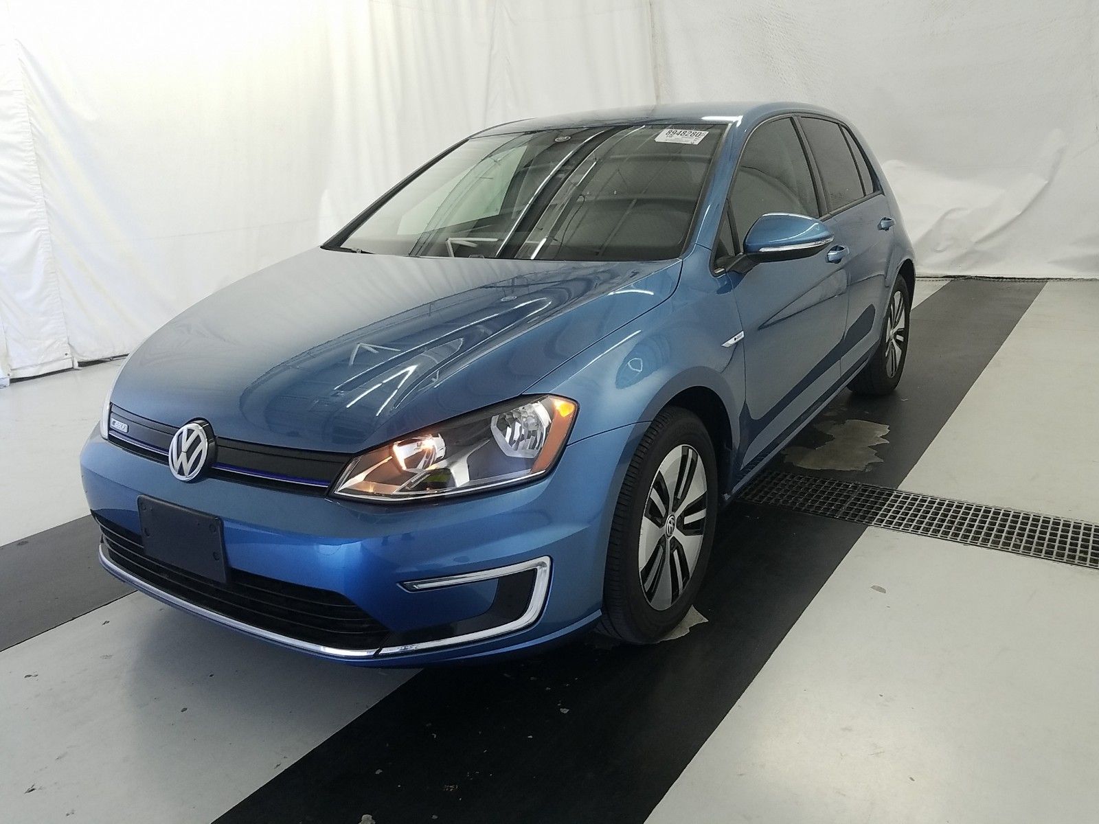2016 Volkswagen E-golf . Lot 99913392079 Vin WVWKP7AU9GW915791