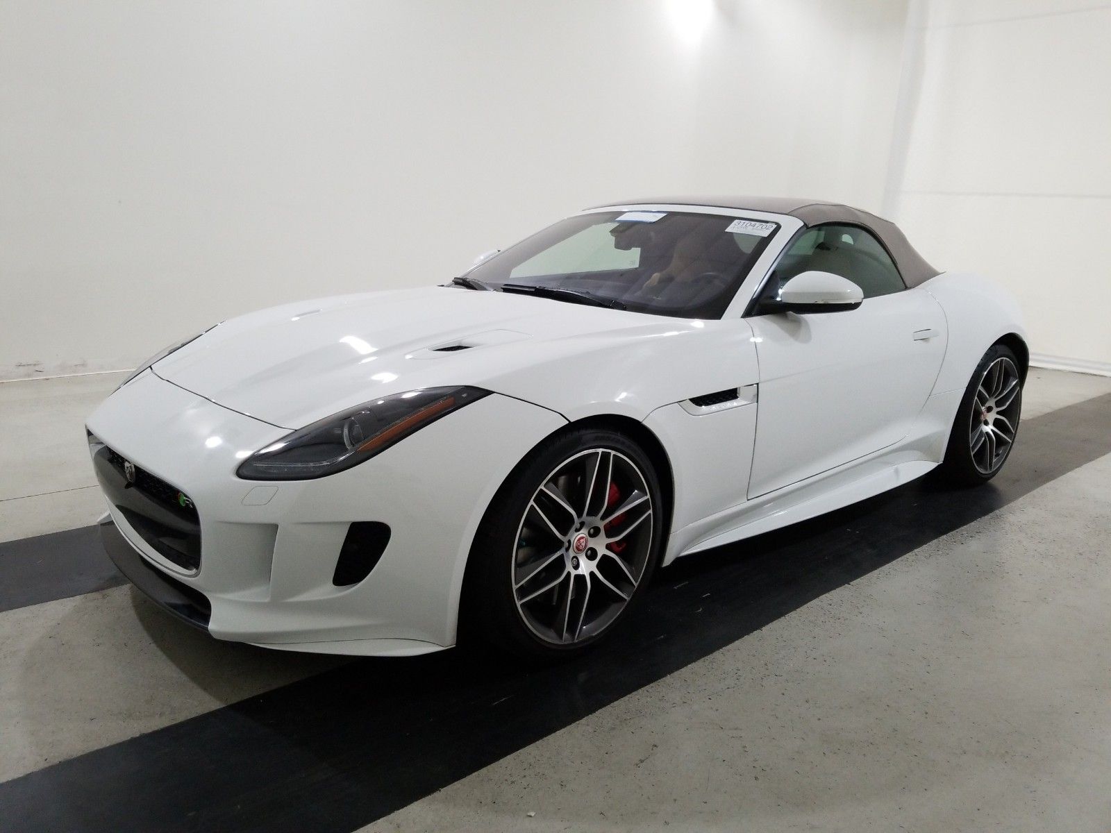 2017 Jaguar F-type 5.0. Lot 99913828310 Vin SAJWJ6HL6HMK39938