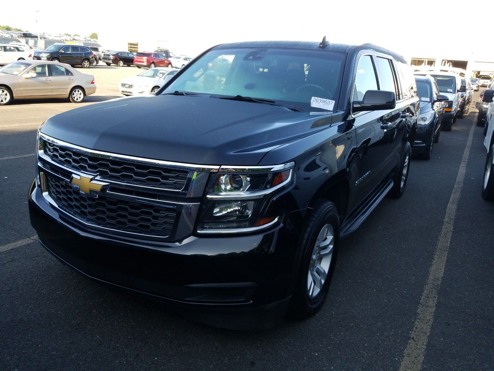 2018 Chevrolet Suburban 5.3. Lot 99914010564 Vin 1GNSCHKC9JR104397
