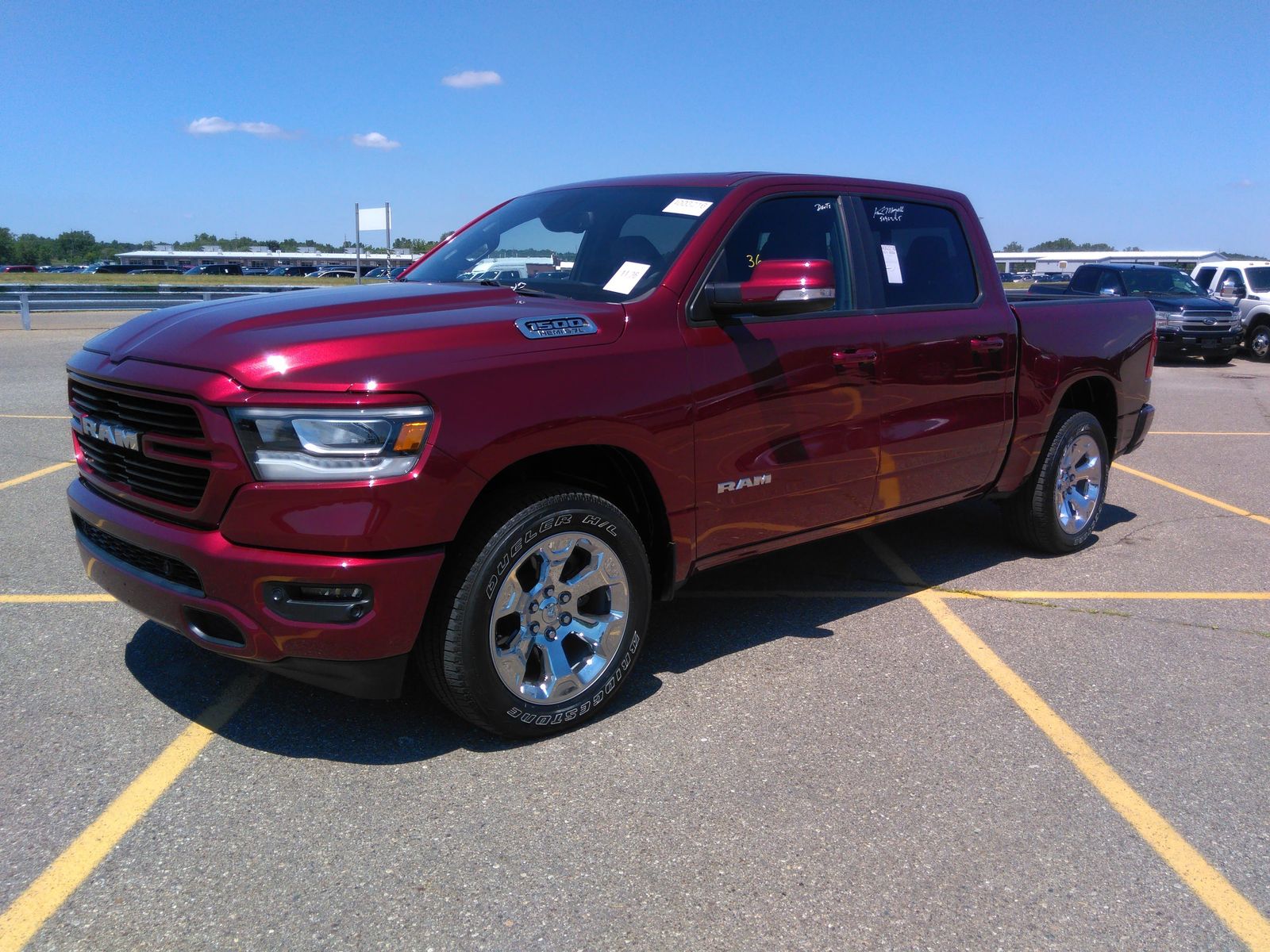 2019 Ram 1500 5.7. Lot 99913651566 Vin 1C6SRFFT8KN555780