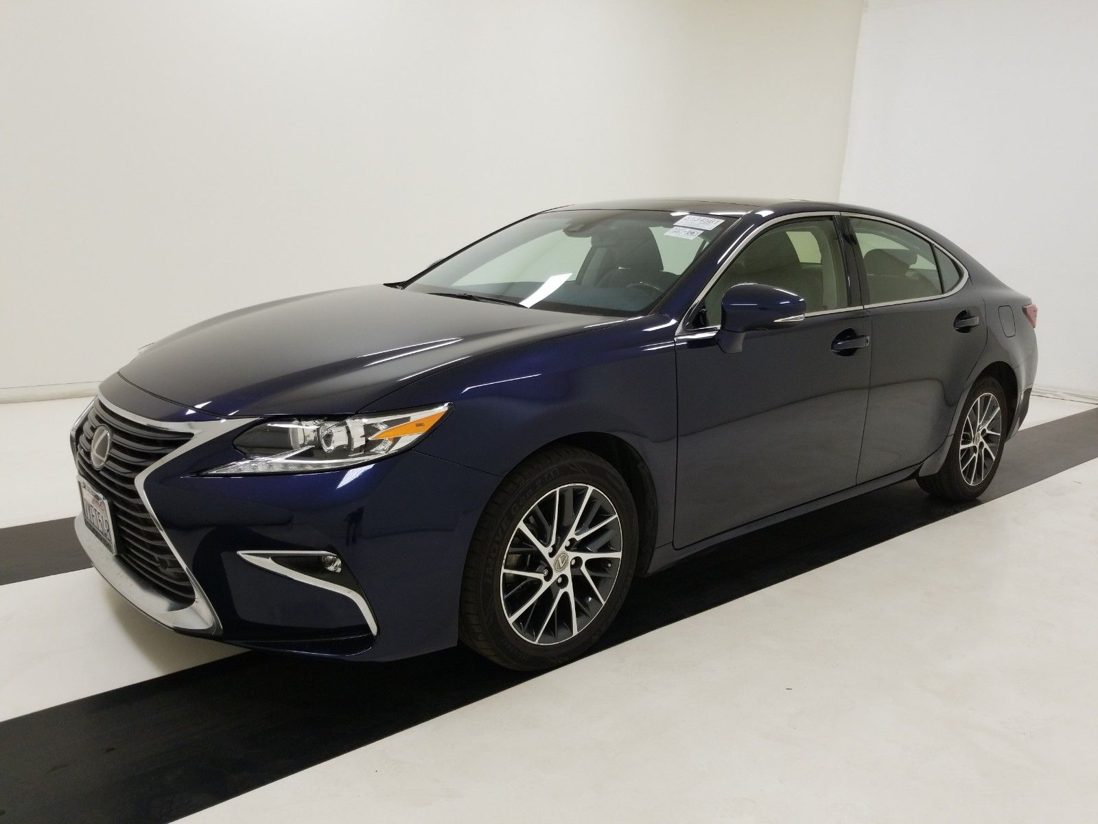 2017 Lexus ES 3.5. Lot 99913868331 Vin JTHBK1GG3H2257566