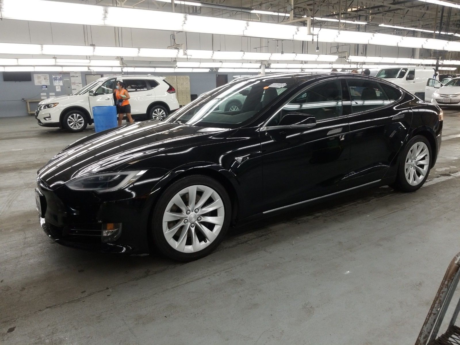 2018 Tesla Model s . Lot 99913867818 Vin 5YJSA1E29JF293647
