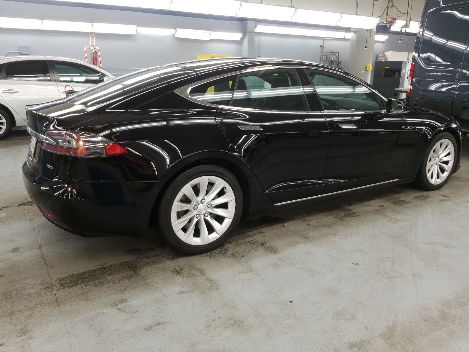 2018 Tesla Model s . Lot 99913867818 Vin 5YJSA1E29JF293647