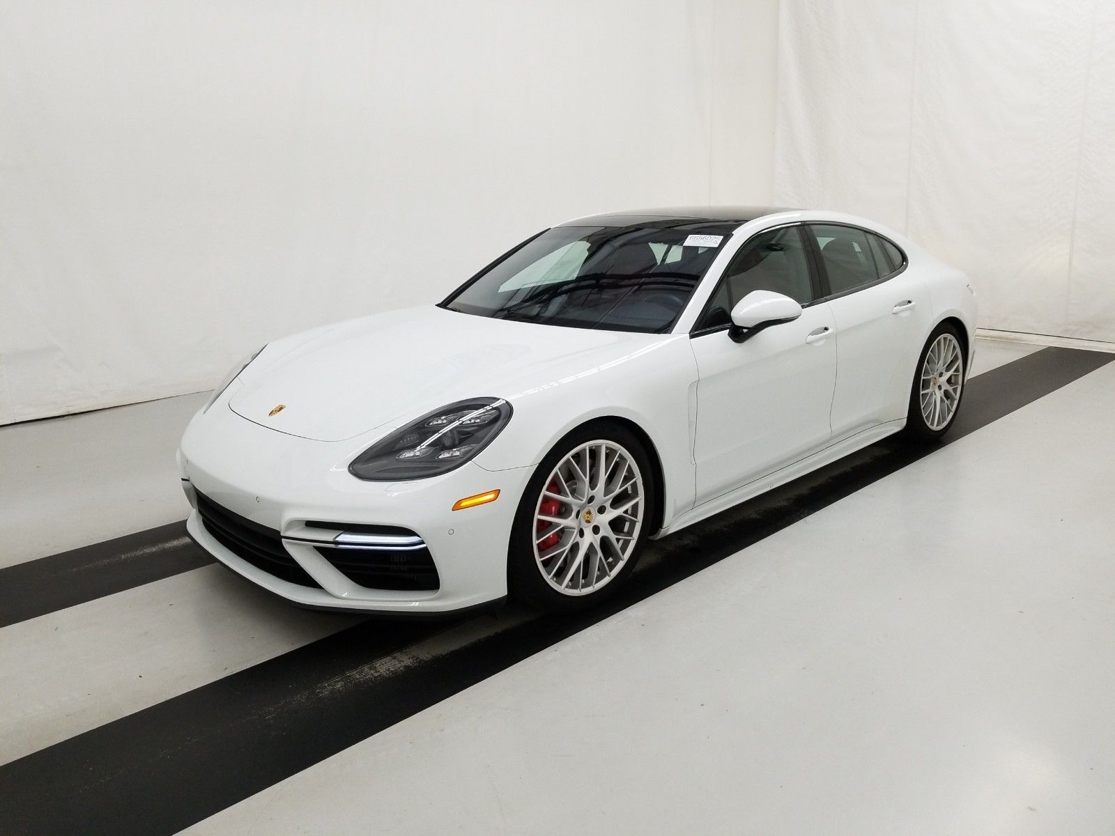2017 Porsche Panamera 4.0. Lot 99921353871 Vin WP0AF2A71HL151840