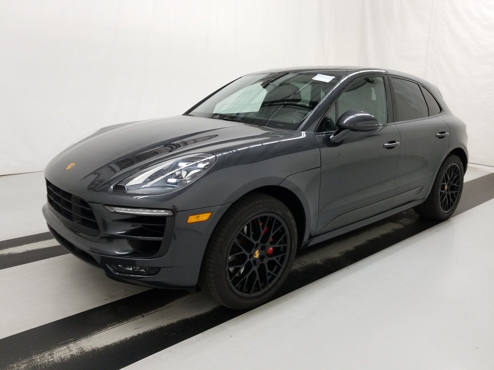2017 Porsche Macan 3.0. Lot 99921353868 Vin WP1AG2A59HLB54611