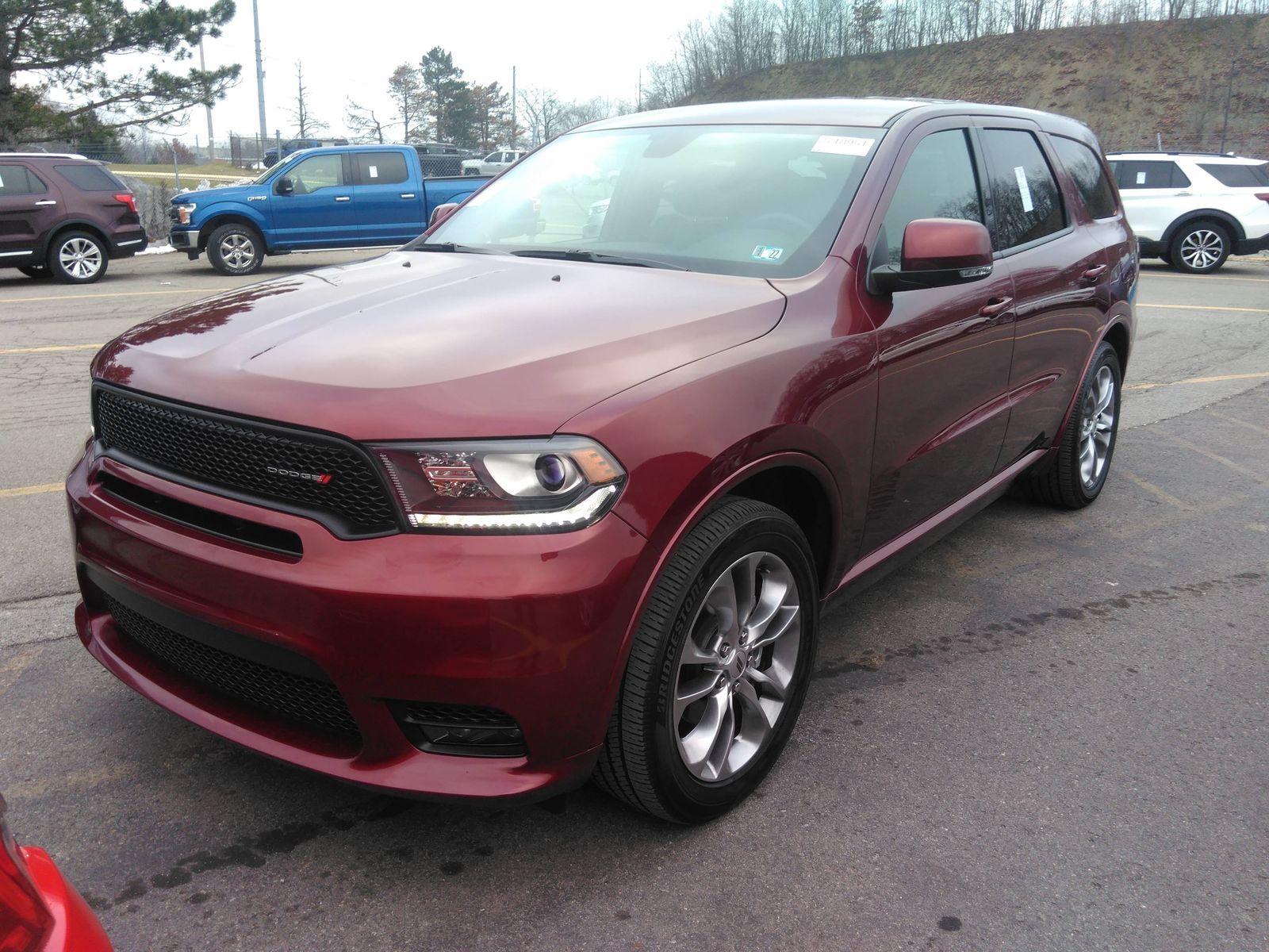 Dodge Durango 2 красный матовый