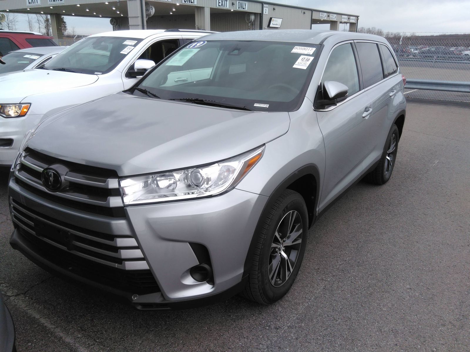 5TDZZRFH6KS304495 Toyota Highlander 2019 from United States – PLC Auction