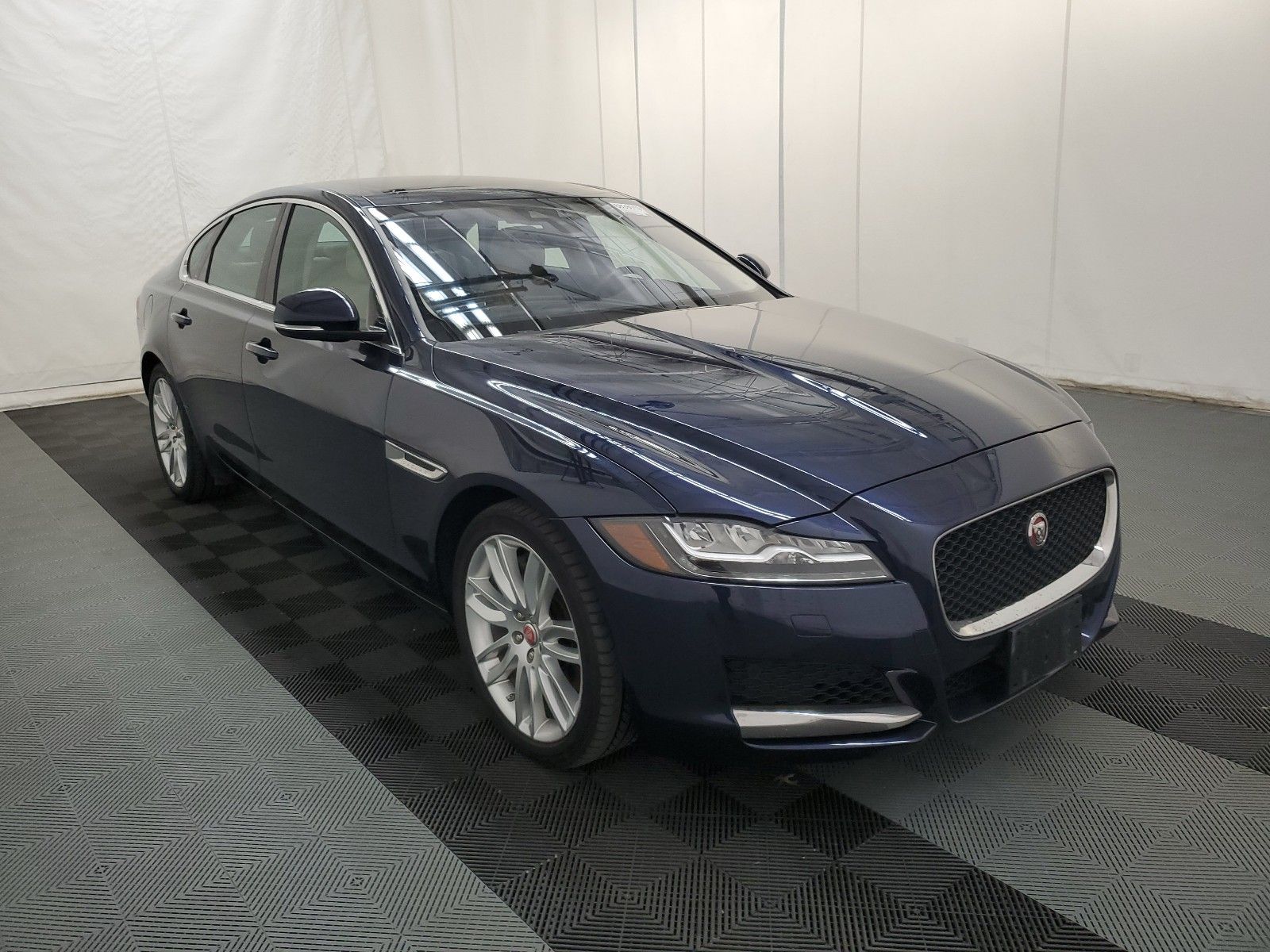 Jaguar xf vin