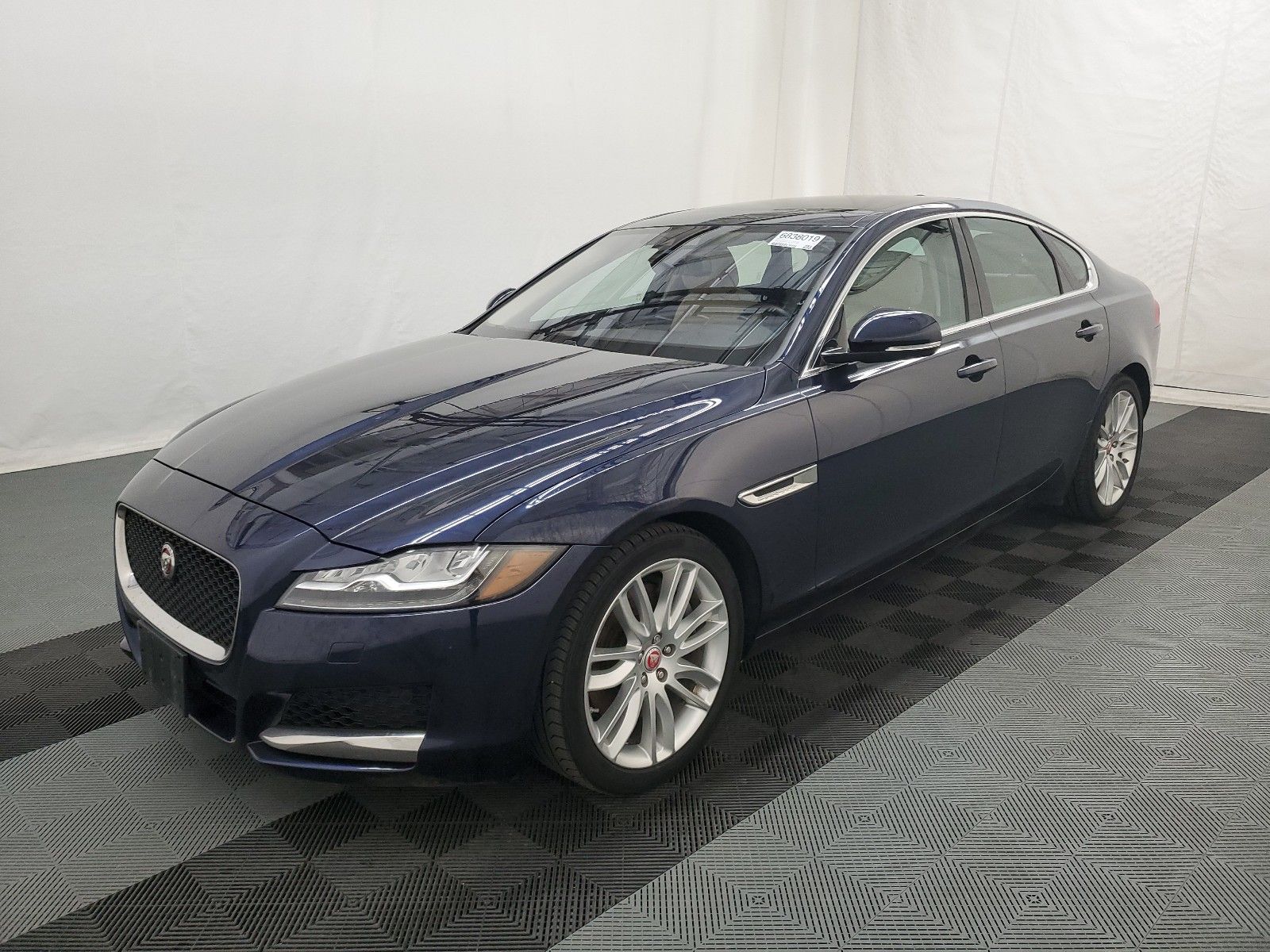 Jaguar xf vin