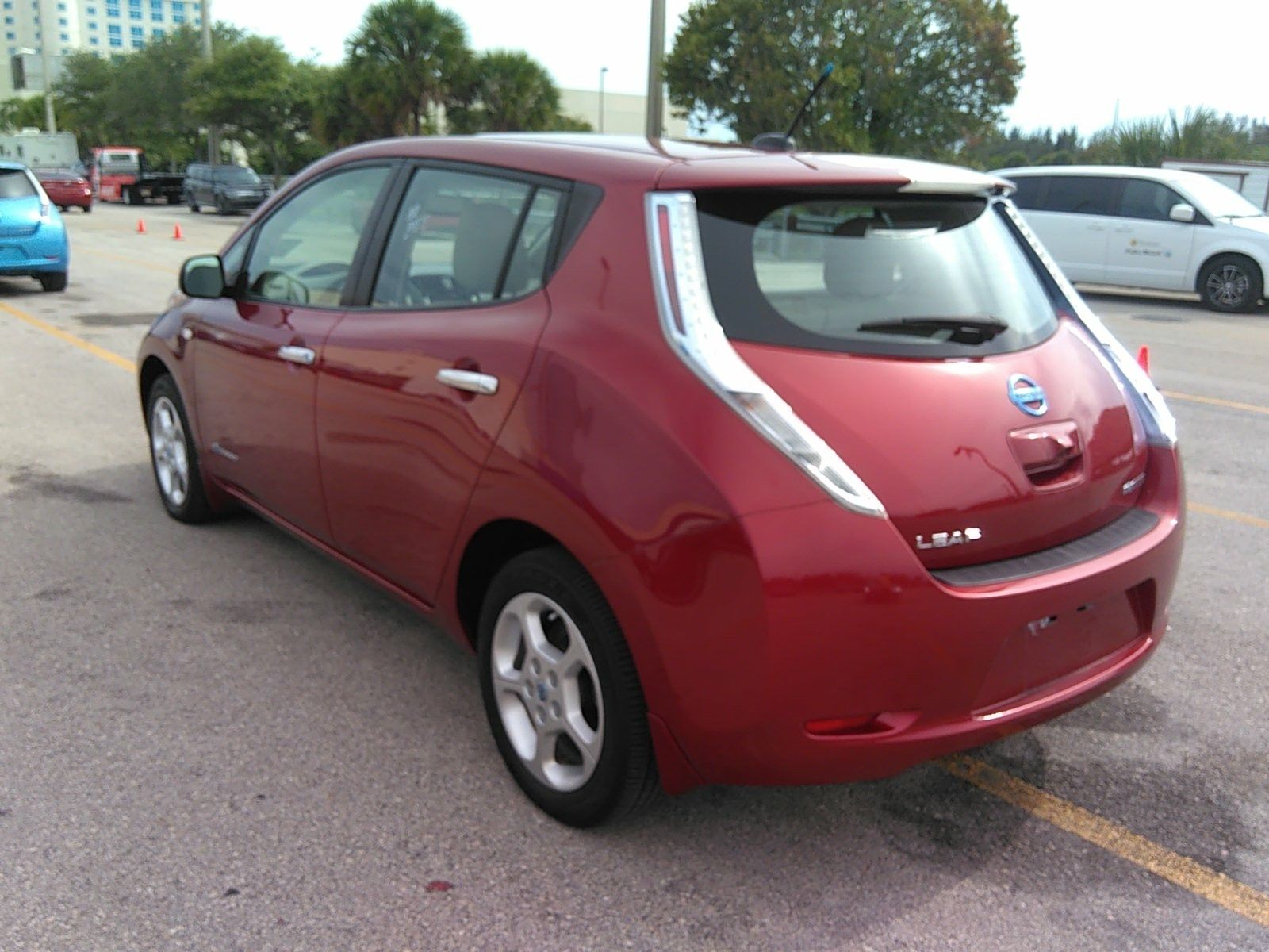 Nissan leaf vin