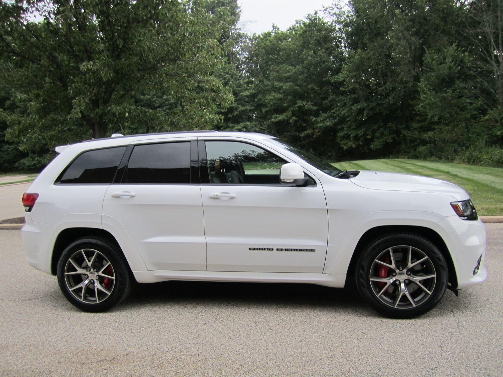 JEEP SRT - 10