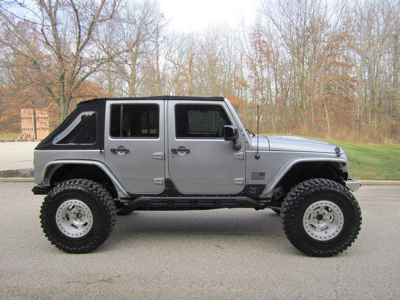 JEEP SAHARA - 9