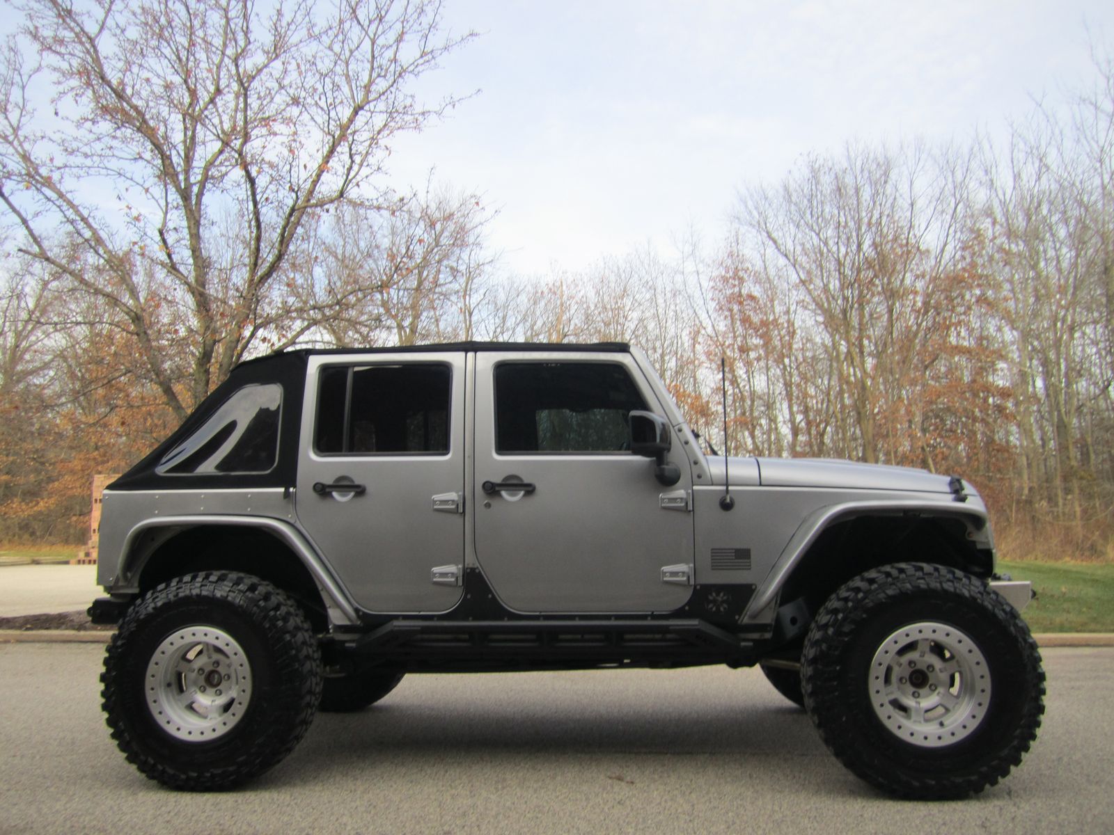 JEEP SAHARA - 10