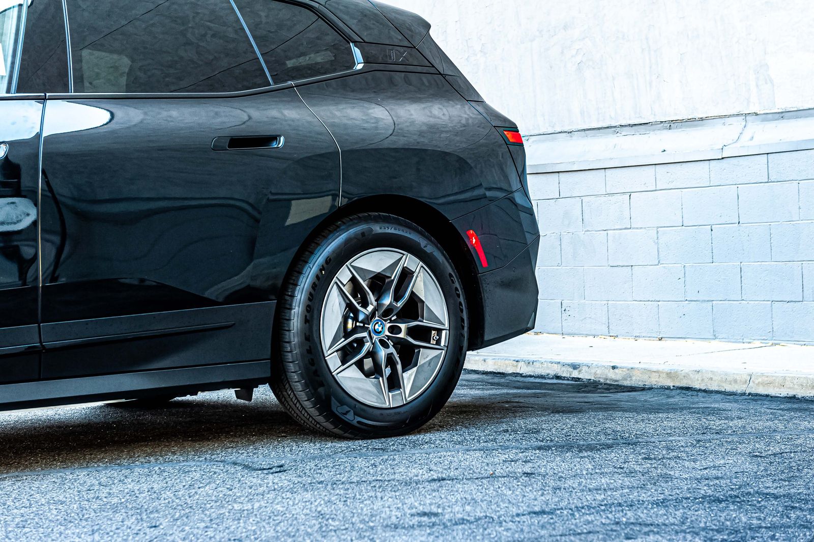 2022 BMW iX xDrive50 AWD