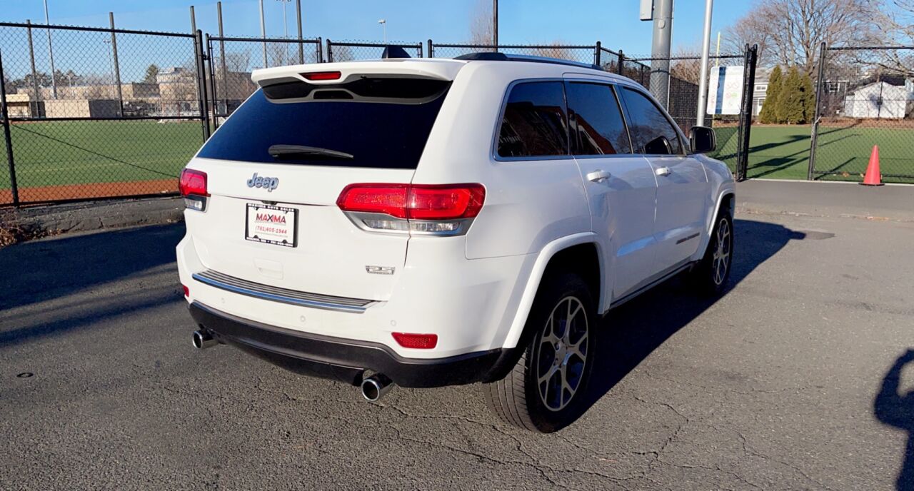 2018 Jeep Grand Cherokee Sterling Edition 4x4 4dr SUV AWD