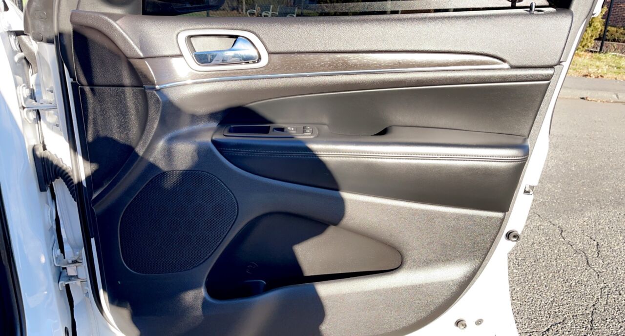 2018 Jeep Grand Cherokee Sterling Edition 4x4 4dr SUV AWD