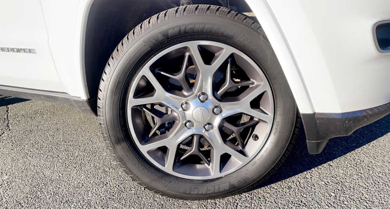 2018 Jeep Grand Cherokee Sterling Edition 4x4 4dr SUV AWD