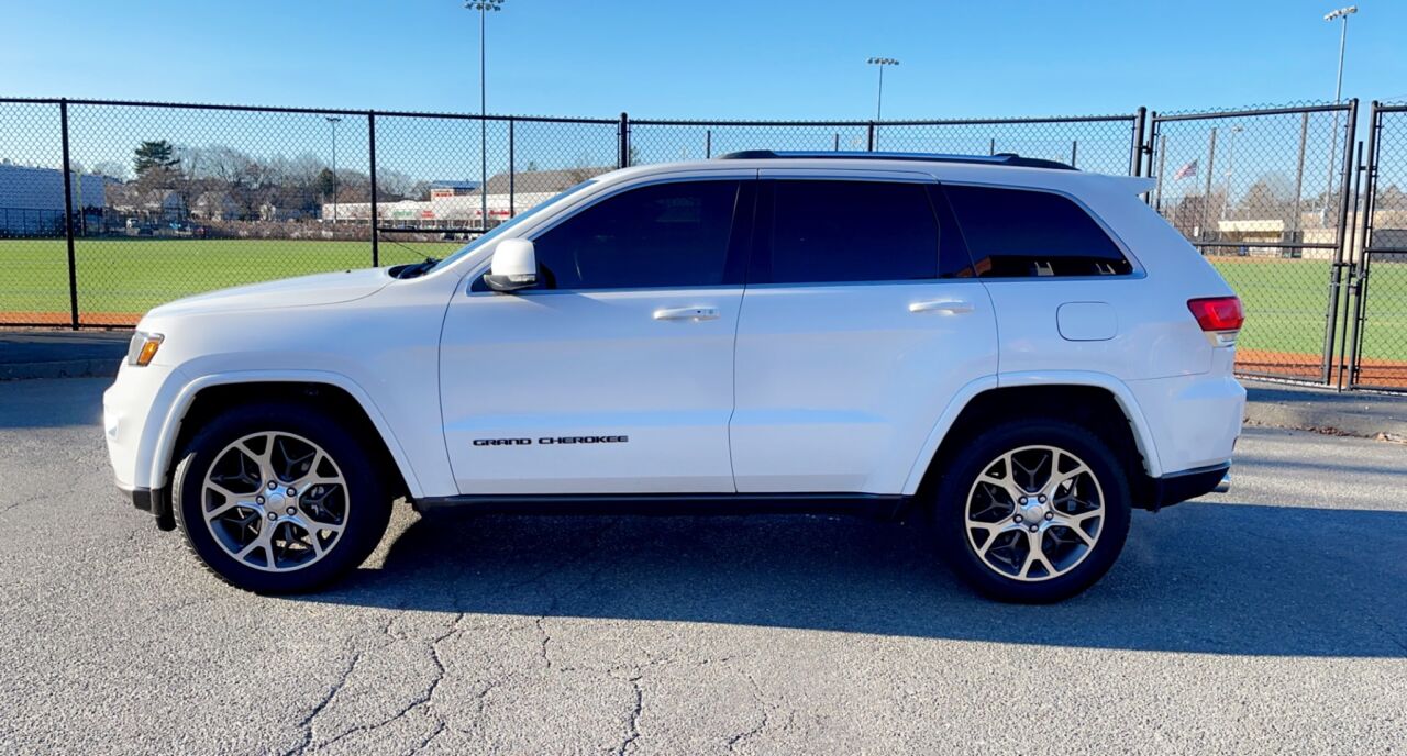 2018 Jeep Grand Cherokee Sterling Edition 4x4 4dr SUV AWD