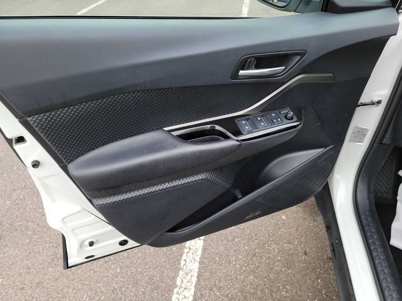 2019 Toyota C-HR XLE FWD