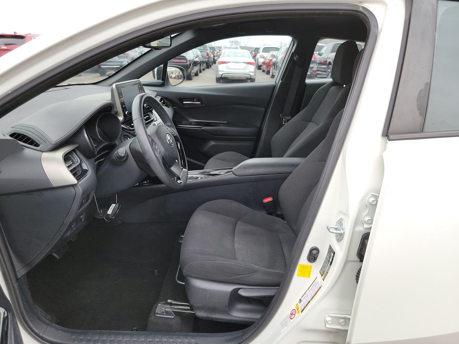 2019 Toyota C-HR XLE FWD