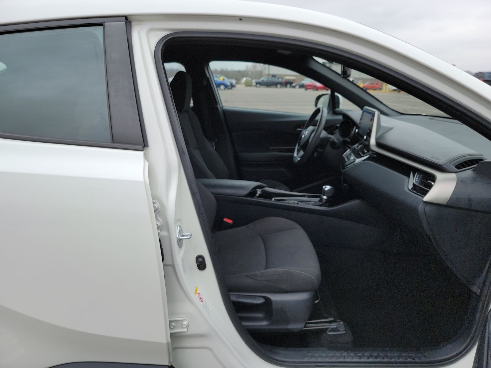 2019 Toyota C-HR XLE FWD