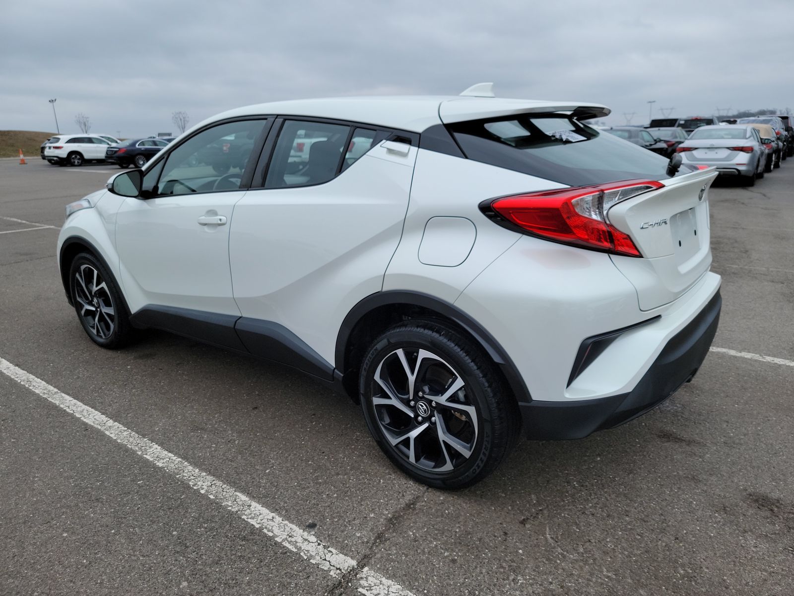 2019 Toyota C-HR XLE FWD