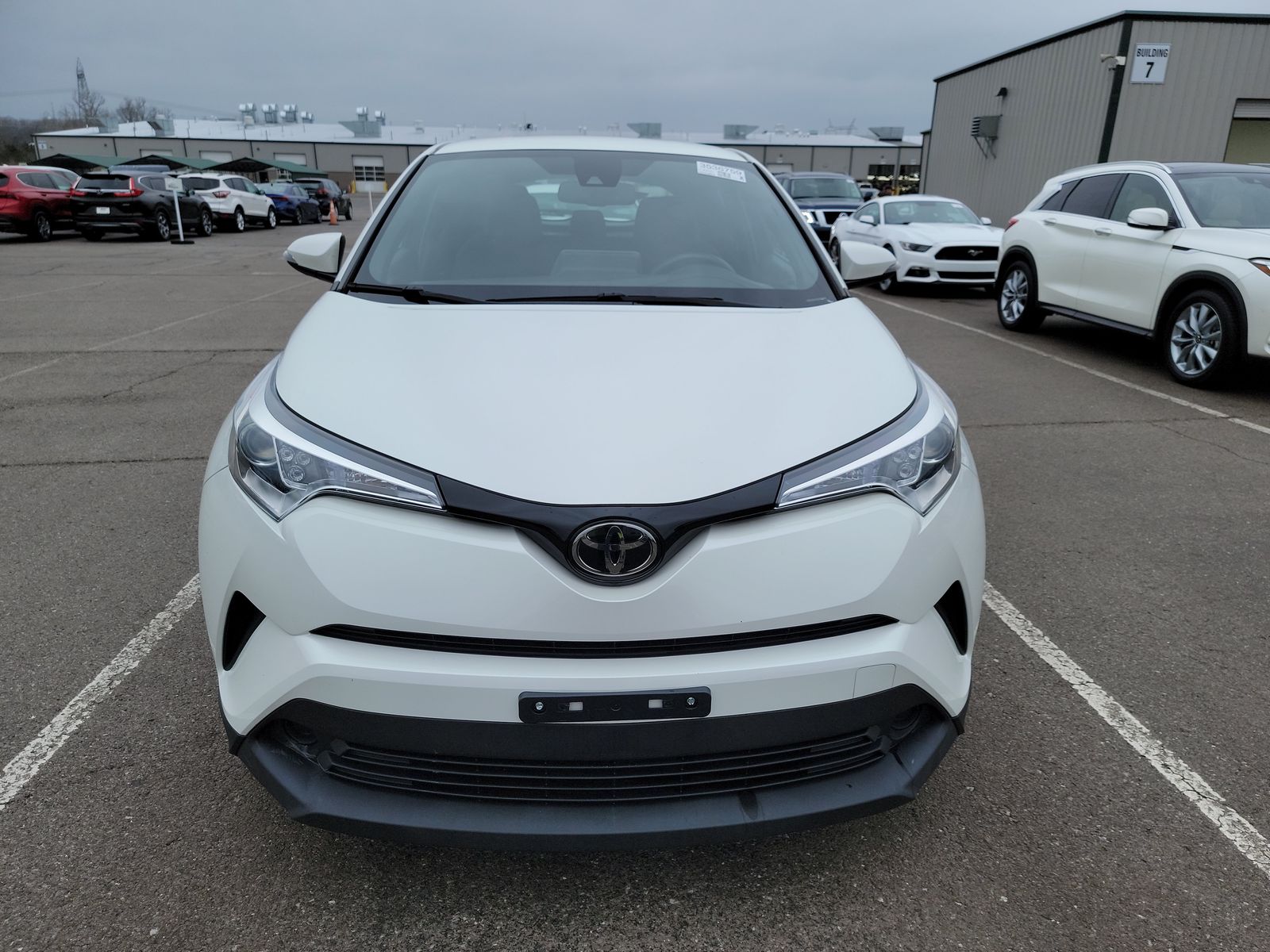 2019 Toyota C-HR XLE FWD