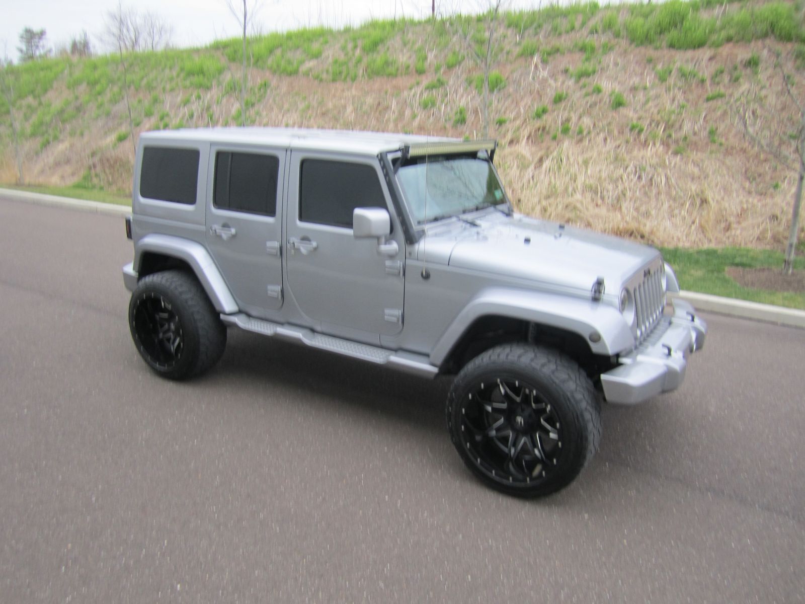 JEEP SAHARA - 5