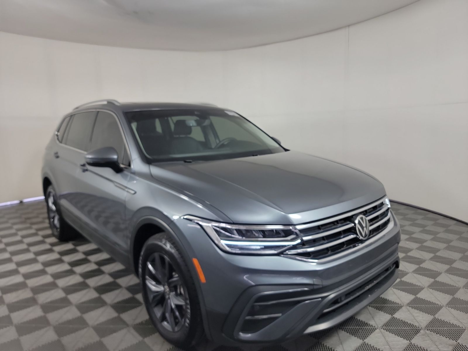 2022 Volkswagen Tiguan 2.0T SE AWD