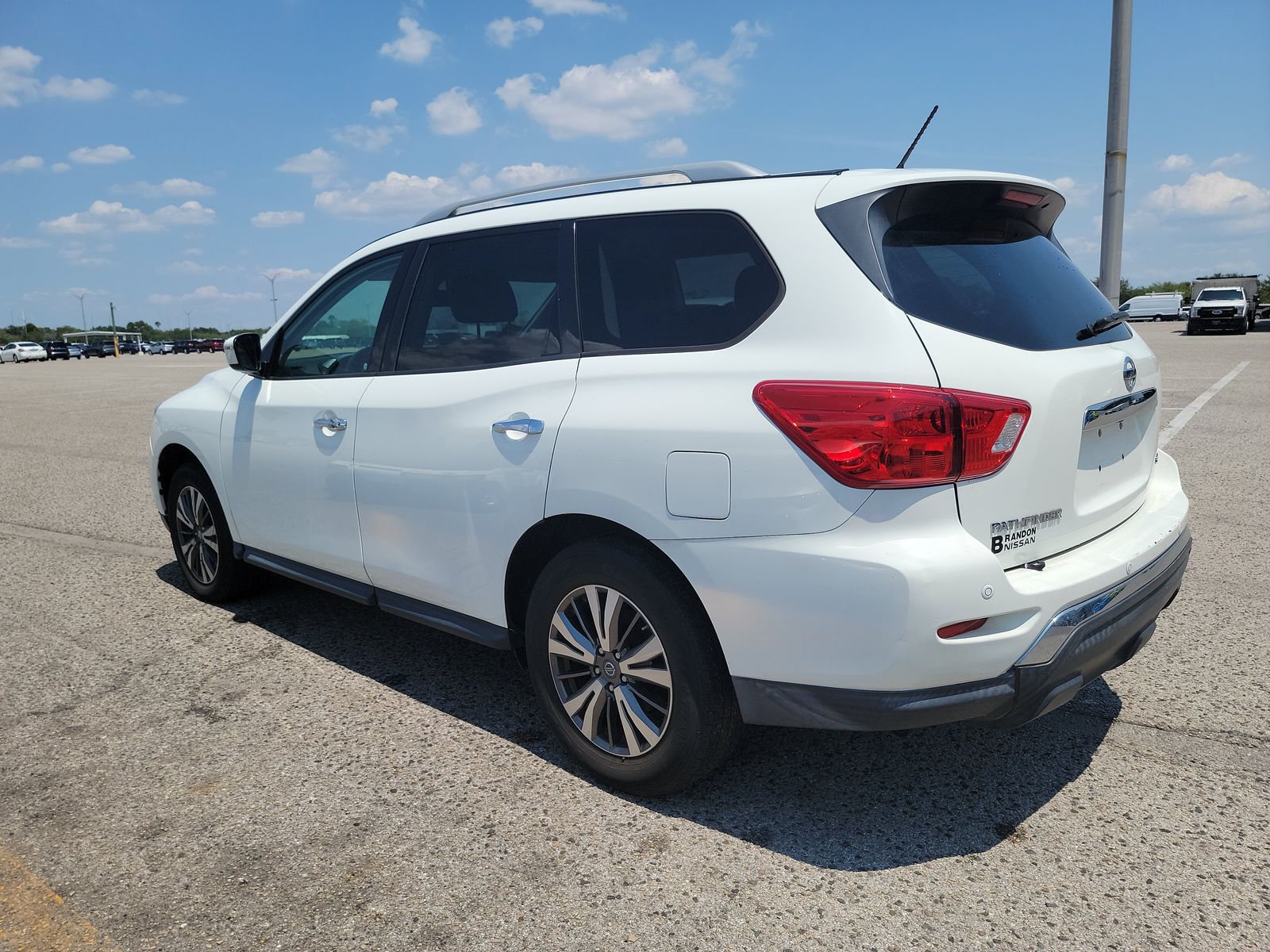 2018 Nissan Pathfinder SV FWD