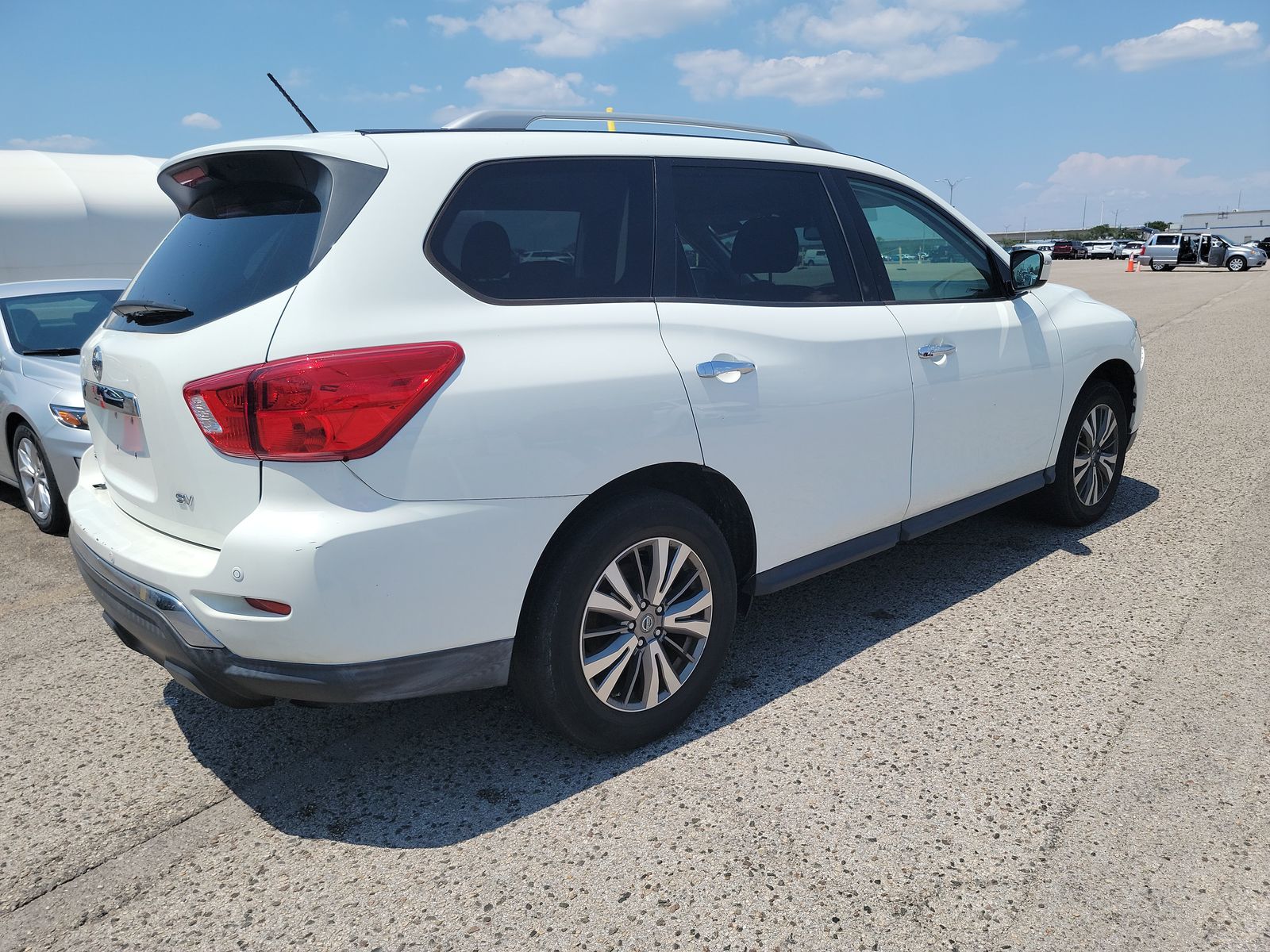 2018 Nissan Pathfinder SV FWD